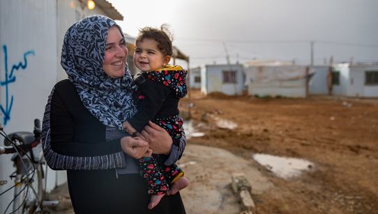 Mother and child in Jordan refugee camp where War Child supports children and families_War Child Jordan_180425