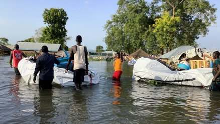 Floods in South Sudan pose threats to families_War Child_201107.jpg