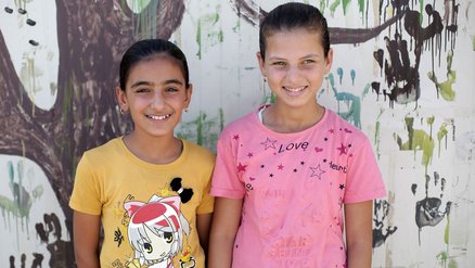 Friends Mariam and Ruqiya at War Child's Safe Space in Mosul, Iraq_War Child Iraq_180926