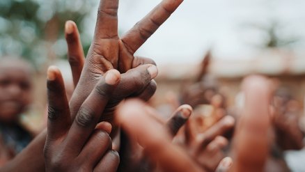 Peace sign - Ugandan children's hands_War Child_190919.jpg